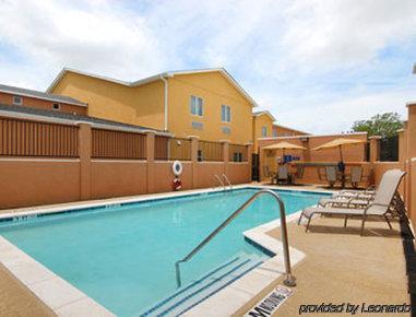 Days Inn By Wyndham Rockdale Texas Dış mekan fotoğraf